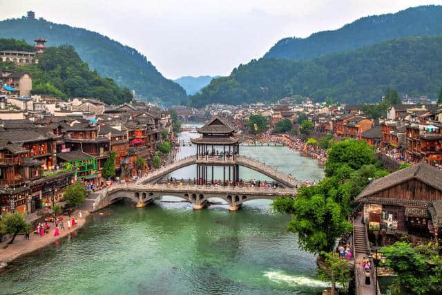 {賭波}(湖南凤凰古城旅游攻略自驾游) {賭波}(湖南凤凰古城旅游攻略自驾游)